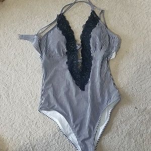 Cupshe one piece swimsuit